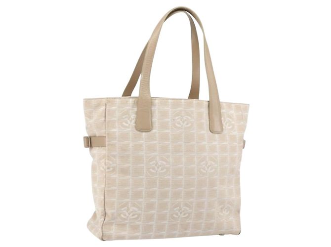 CHANEL Nouveau Sac Tote de Voyage en Nylon Rose CC Auth SW1851