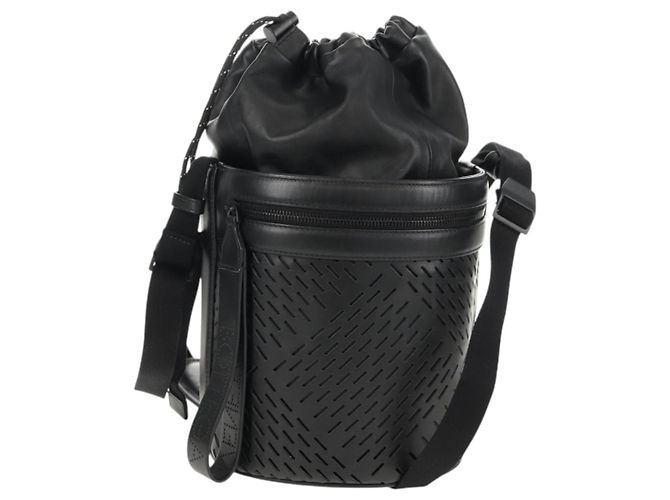 Autre Marque Borsa a spalla a secchiello in pelle forata nera Auth BA6816M di BOTTEGA VENETA Nero