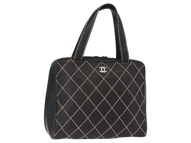 CHANEL Wild Stitch Handtasche aus Lammleder Schwarz CC Auth BA8410