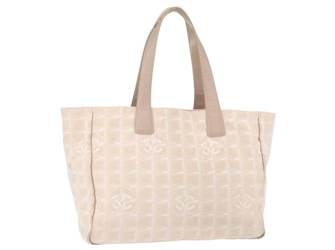 CHANEL Nueva Bolsa de Viaje de Nylon Rosa Oro CC Auth BA8665 Dorado