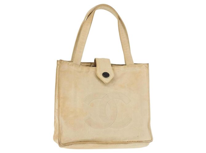 Chanel Bolso Tote de Nylon Beige CC Auth BA6913