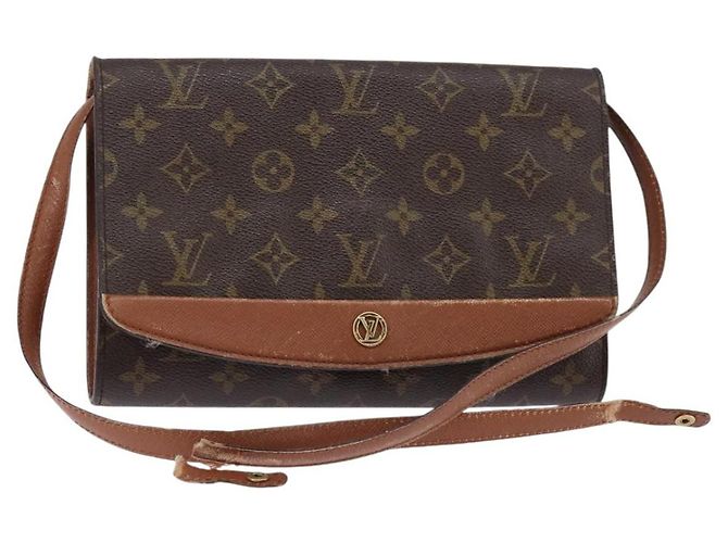 LOUIS VUITTON Bolsa de Ombro Monogram Bordeaux 27 M51797 LV Auth 143318