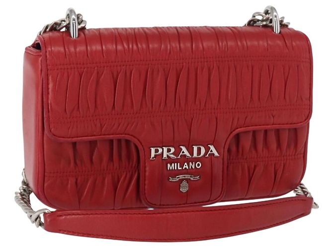 PRADA Bolsa de Ombro em Couro Nappa Goful com Corrente Vermelha Prata Auth 157786 Vermelho