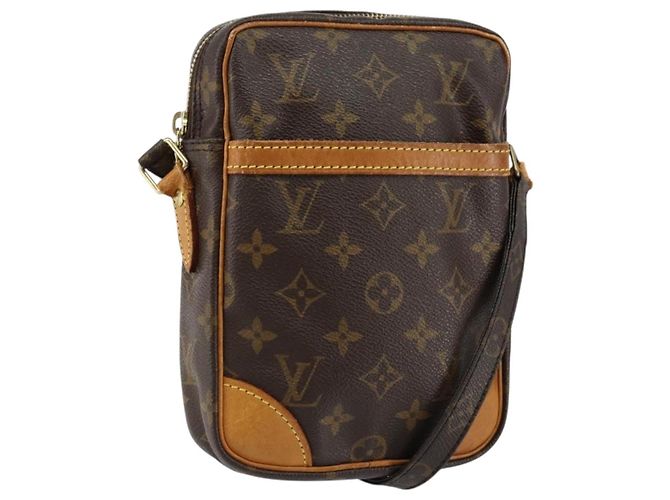LOUIS VUITTON Bolsa de Hombro Monogram Danube M45266 LV Auth ka385 Monograma
