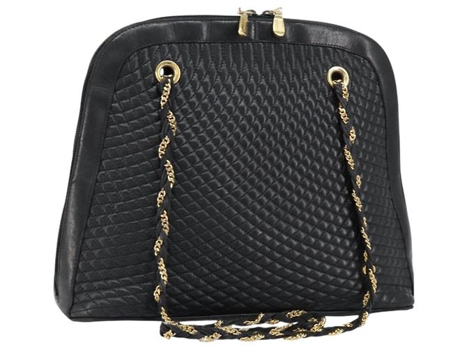BALLY Quilted Chain Shoulder Bag Leather Black Gold Auth bs31440 Golden