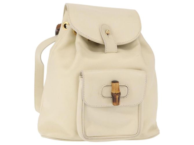 Mochila de couro Gucci Bamboo branca e dourada 003 2058 0030 Auth BA7971 Branco Dourado