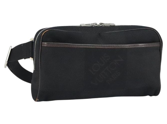 LOUIS VUITTON Bolsa de Ombro Acrobat Damier Geant Lona Preta M93620 Auth 151814 Preto
