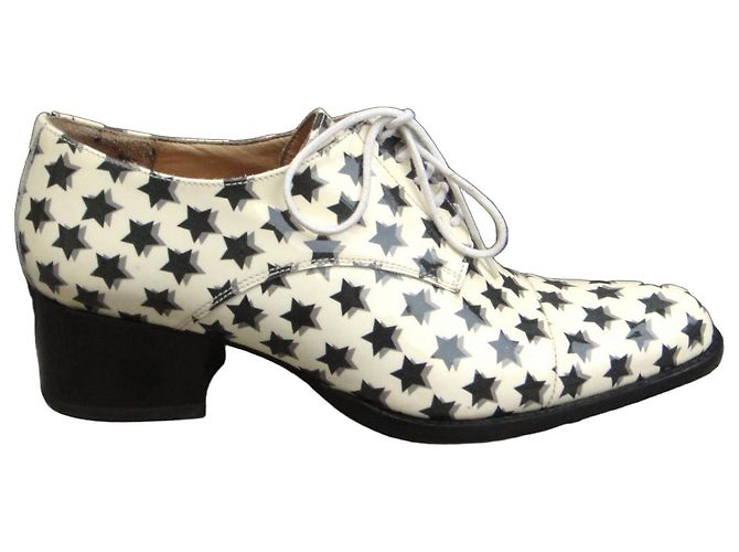 Derbies Free Lance in pelle verniciata bianca Bianco
