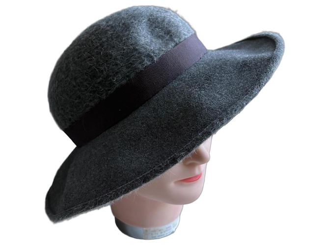 Chapéu Lanvin de feltro de lã cinza