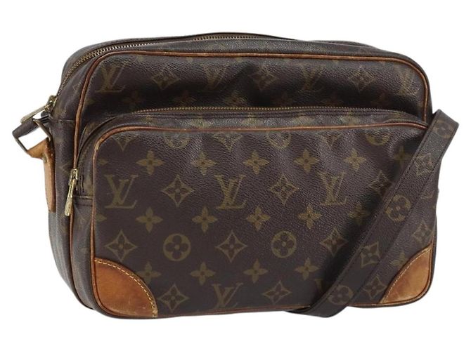 LOUIS VUITTON Bolsa de Ombro Monogram Nile M45244 LV Auth ep12392 Monograma