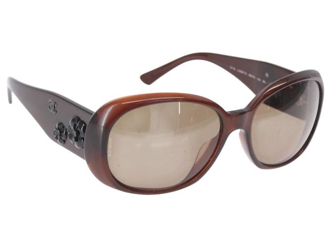 Gafas de sol Camélia de plástico de Chanel Castaño