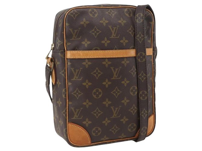 LOUIS VUITTON Bolsa de Ombro Monogram Danube MM M45264 LV Auth 160653 Monograma