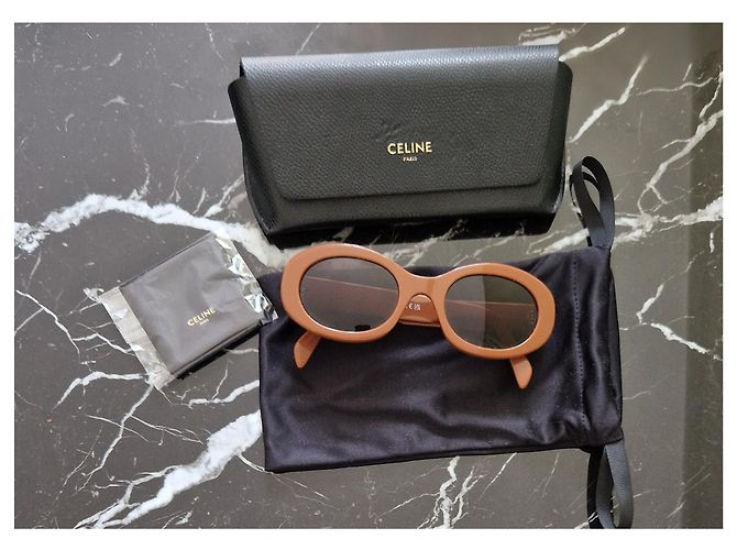 Occhiali da sole Céline modello Triomphe Matron