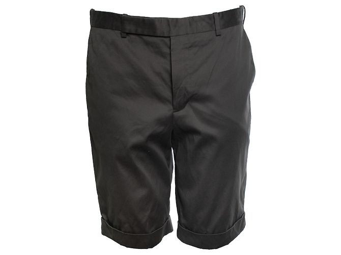 Balenciaga, grüne Shorts