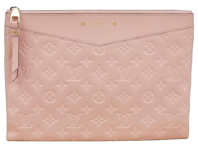 Louis Vuitton Pochette Daily Rose