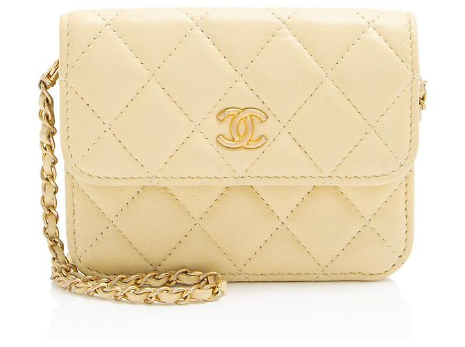 Gabrielle Mini clutch de cordero Chanel con perlas Crush Amarillo