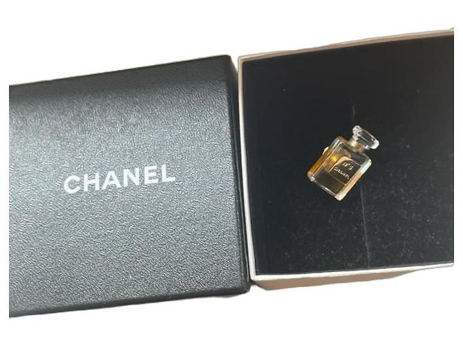 Cambon Chanel Nr. 5 Brosche Gold hardware