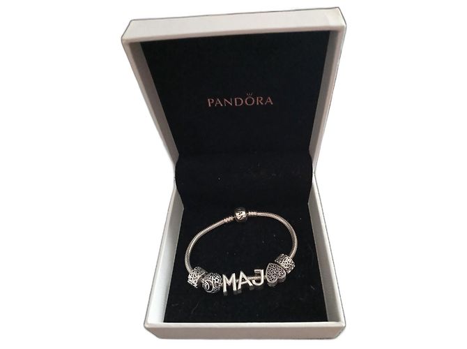 Pandora Clássico.