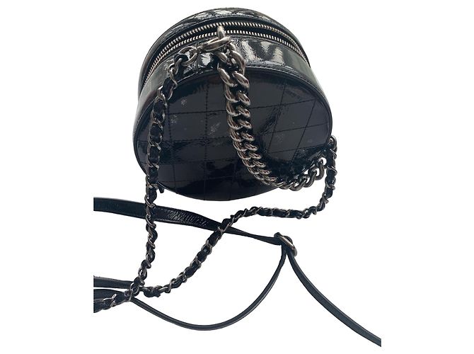 Clutch Chanel in pelliccia nera Nero