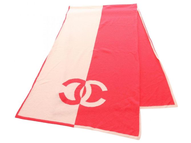 Sciarpa in cashmere rosa Chanel