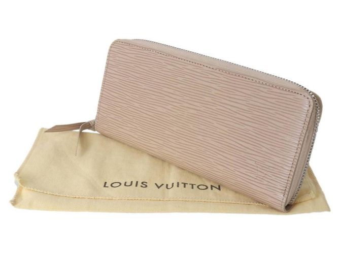 Louis Vuitton Portefeuille Clemence Long Wallet Beige