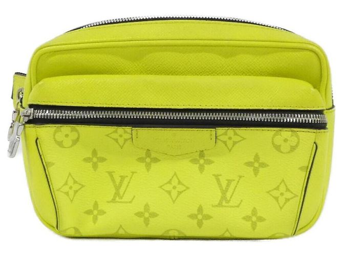 Sac à épaule Taiga Llama Louis Vuitton Jaune
