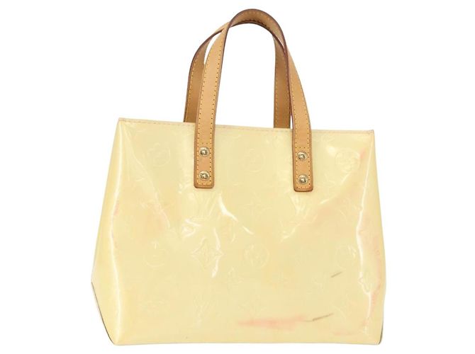 Borsa Reade Monogram Vernis PM di Louis Vuitton Beige