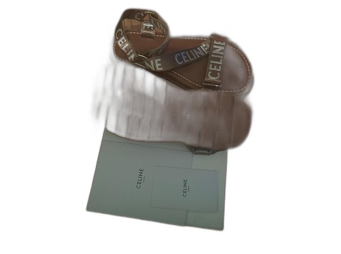 Sandali Céline in pelliccia dorata 38 D'oro