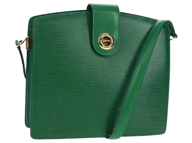 Bolso de Hombro Capucines Louis Vuitton en Cuero Epi Verde