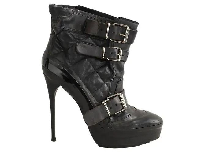 Burberry Botas de cuero negro