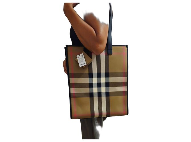 Sacola Burberry Check em Lona e Couro Marrom Preto Rosa Bege