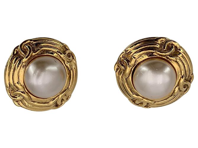 Timeless Chanel Vintage Metal Earrings White