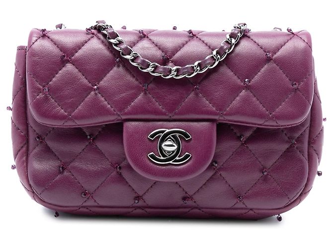 Chanel Roxo Extra Mini Retangular em Couro de Cordeiro com Pérolas e Fecho Único