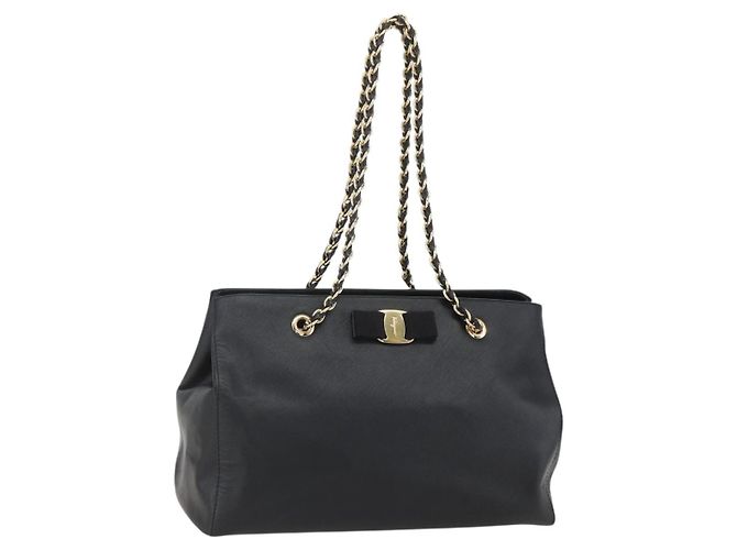 Borsa a Spalla Chain Vala in Pelle Nera e Oro Auth 159349 di Salvatore Ferragamo Nero D'oro