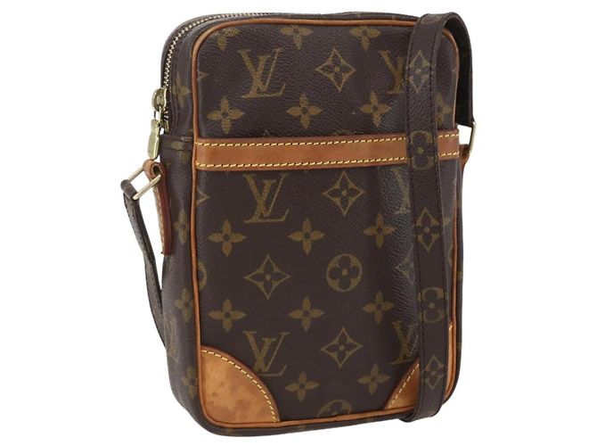 LOUIS VUITTON Bolsa de Hombro Monogram Danube M45266 LV Auth ka1334 Monograma