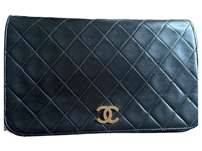Wallet On Chain Borsa Chanel Single Flap nera in pelle d'agnello e pelliccia Nero
