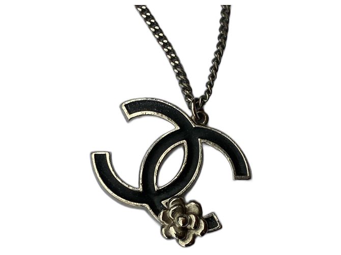 Collana con Pendente Chanel Nera e Argento Metallo Nero