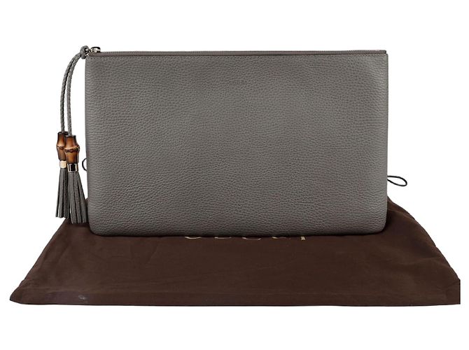 Bamboo Gucci Clutch de bambu com borlas
