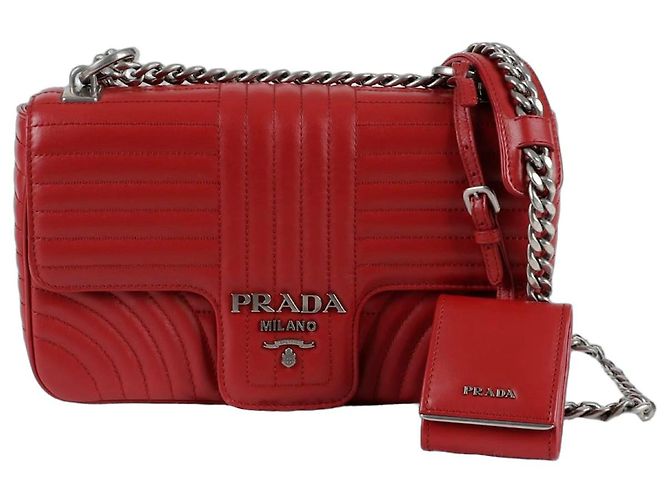Prada Borsa a tracolla incrociata Diagram Chain Rosso