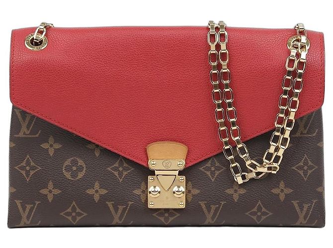Louis Vuitton Bolsa transversal Palais Chain Marrom