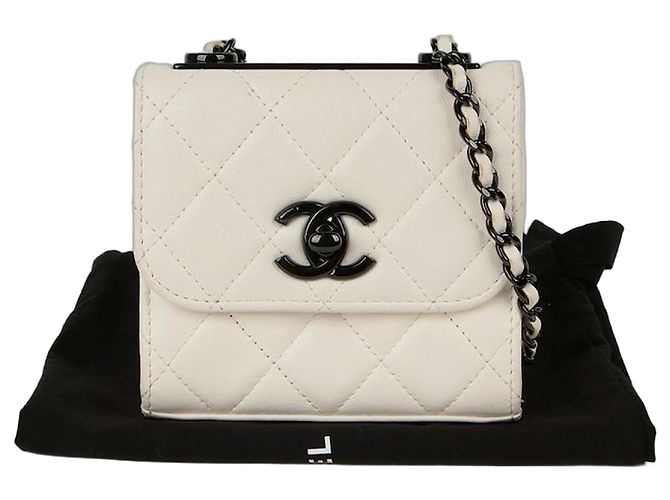 Trendy CC Chanel Bolsa transversal mini CC tendência Branco