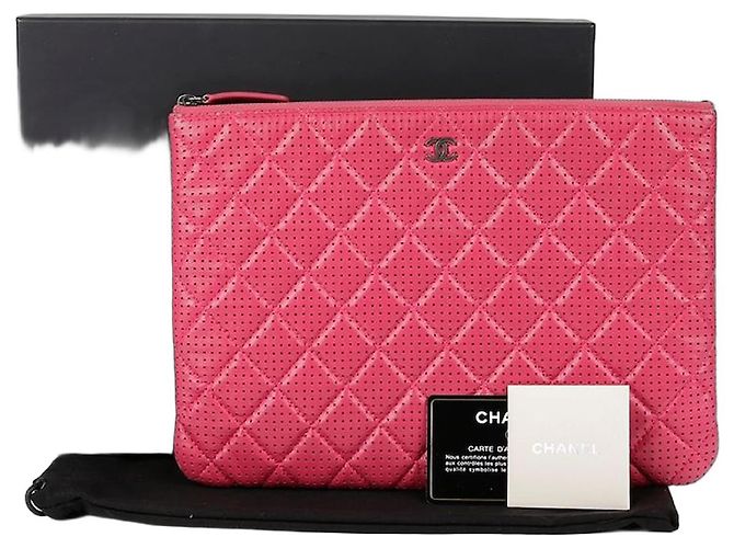 Chanel Classic New Medium Clutch in Lambskin Pink