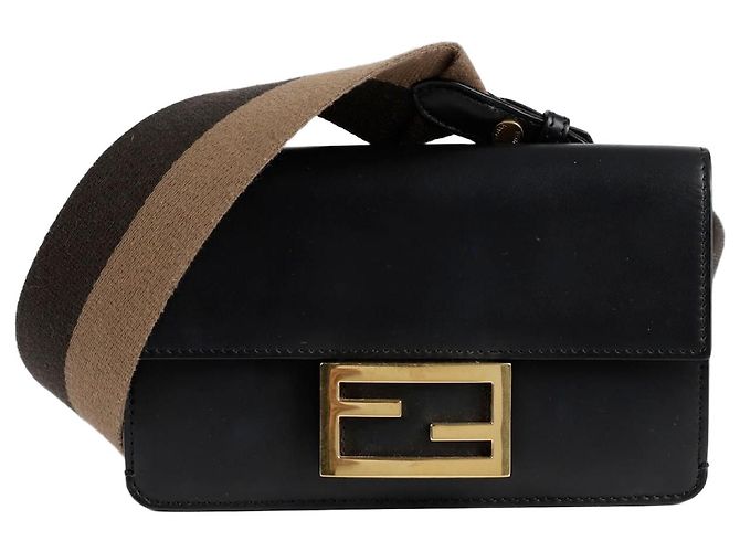 Fendi Mini borsa a spalla Baguette Nero