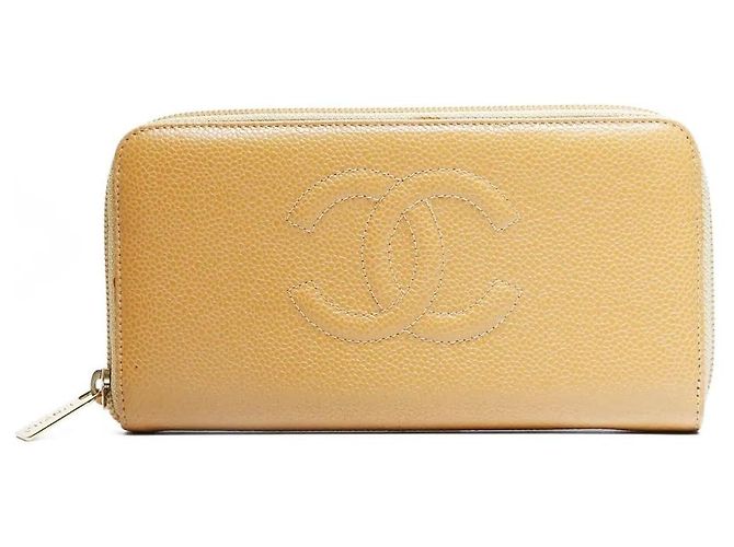 Cartera Chanel de cuero granate beige