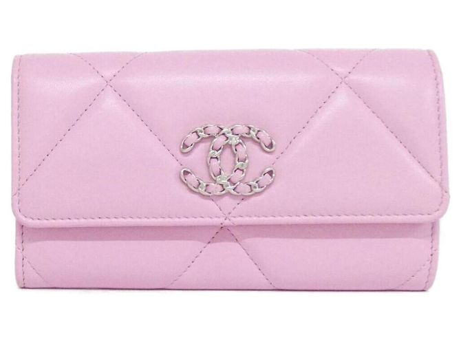 Billetera bi-fold de cuero de cordero rosa Chanel 19 Line