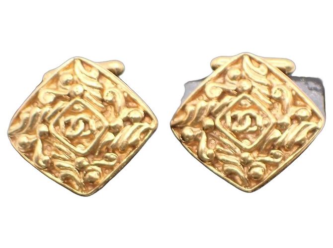 Chanel CC Logo Diamond Shape Cufflinks Gold-plated Dorado