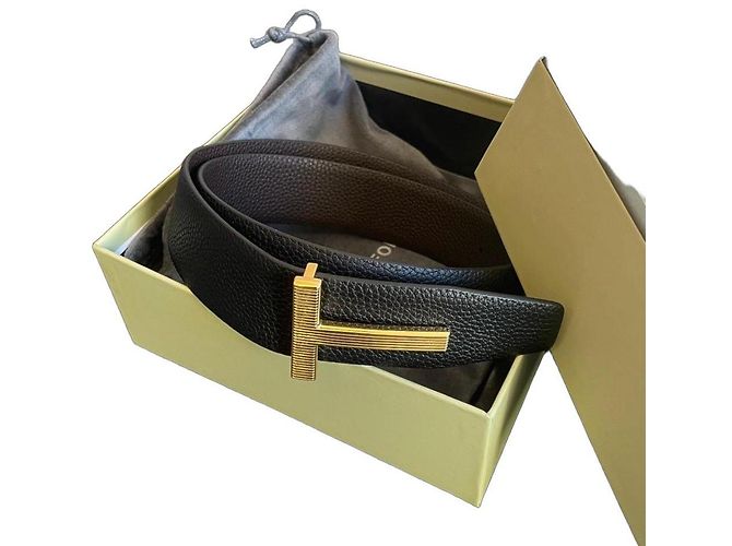 Ceinture Tom Ford en cuir noir avec boucle T dorée