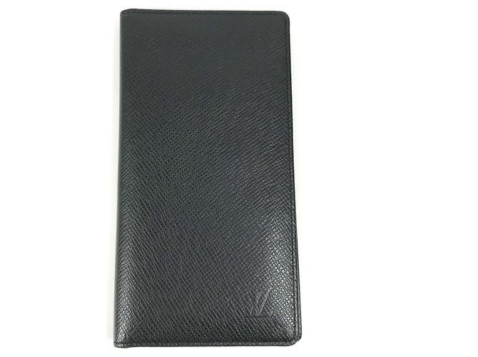 Cartera Larga Taiga Louis Vuitton Negro Gris