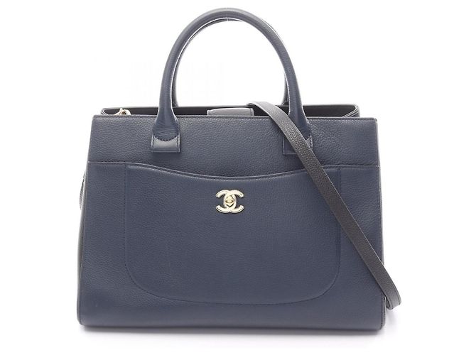 CHANEL Neo Executive Tote Bag Schwarz Marineblau