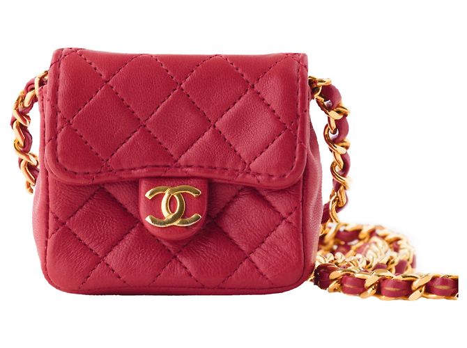 Bolsa de ombro mini Timeless Chanel em couro acolchoado vermelho